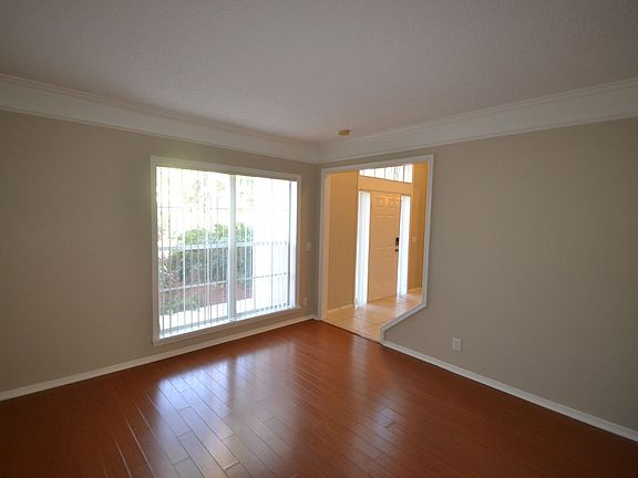 2nd image of 3864 Lancewood Dr