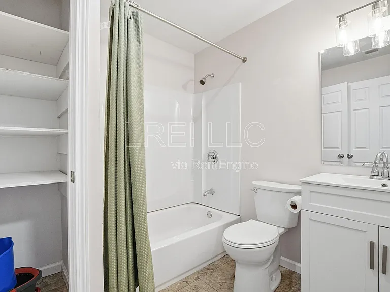 1333 S 22nd St — Photo 6