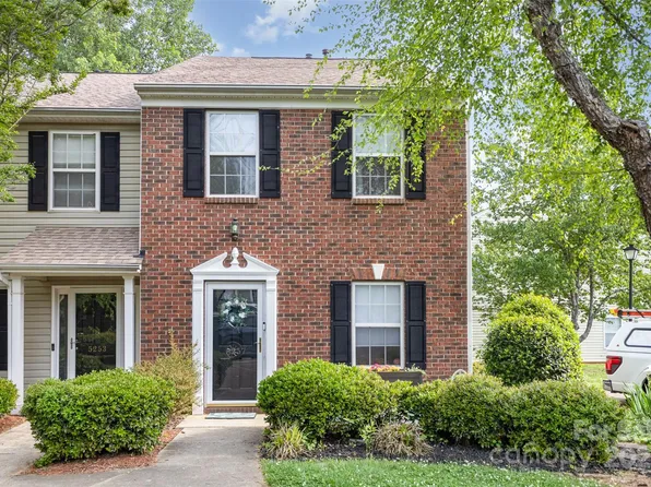 5257 Glenlea Walk Ln, Charlotte, NC 28216