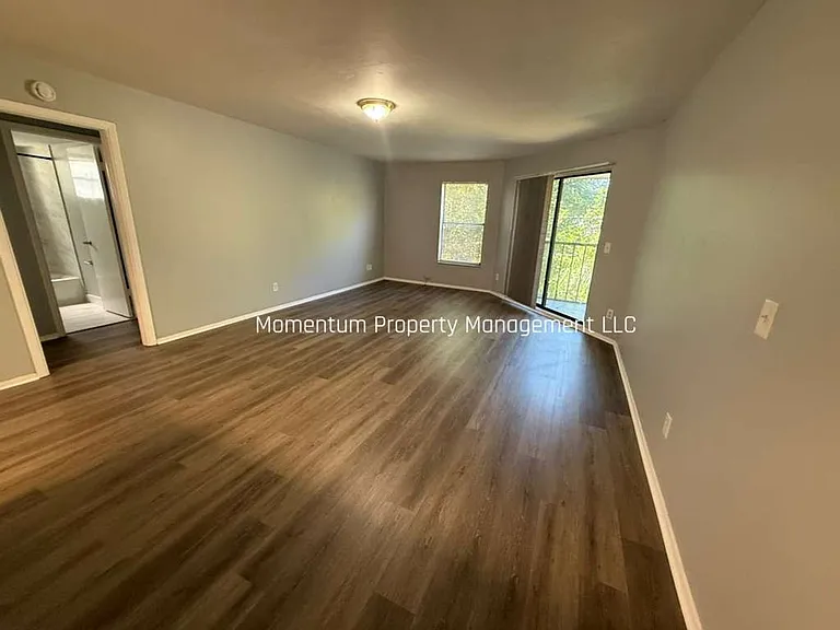 198 N Fernwood Ave #2 — Photo 5