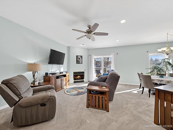 3rd image of 1567 Galway Dr