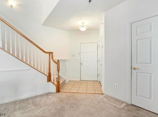 4 Steele Pl #411L, Hillsborough, NJ 08844