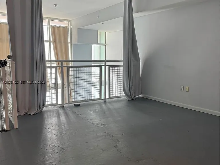 253 NE 2nd St #621 — Photo 11