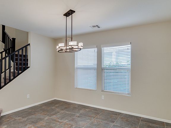 4th image of 5721 E Alder Ave