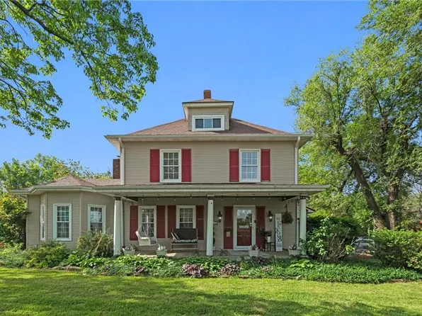 2701 E Elm St, Harrisonville, MO 64701