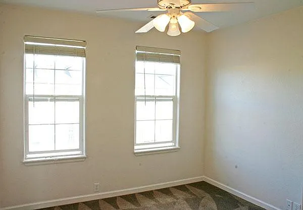1102 Yellow Dogwood Hts — Photo 7