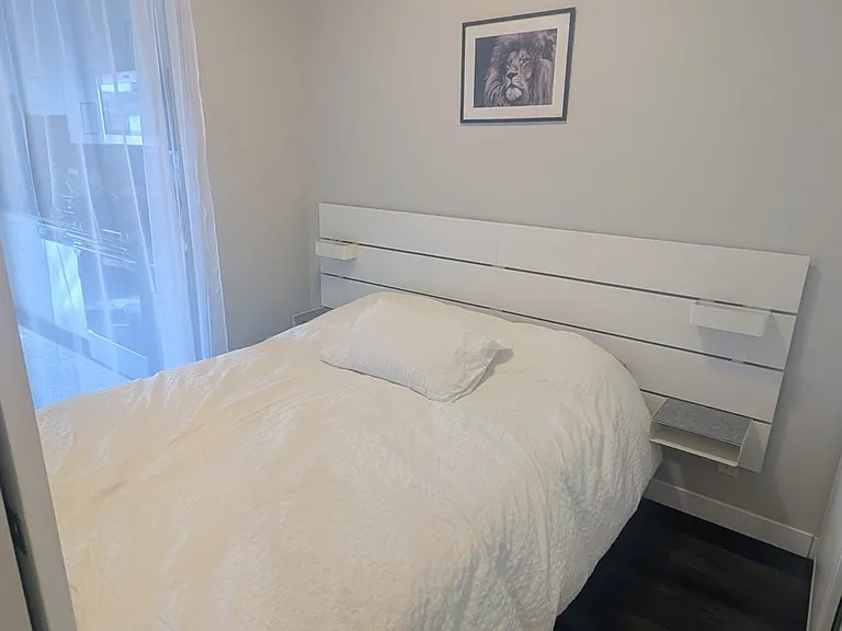 15 Queen St S #706 — Photo 3