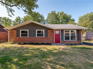 1041 Redwood Dr, Clarksville, IN 47129