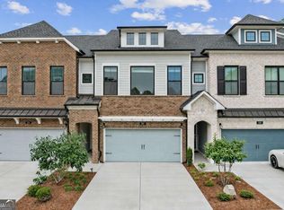 240 Walker Ave, Roswell, GA 30076