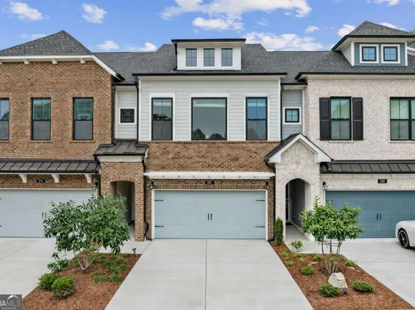 240 Walker Ave, Roswell, GA 30076