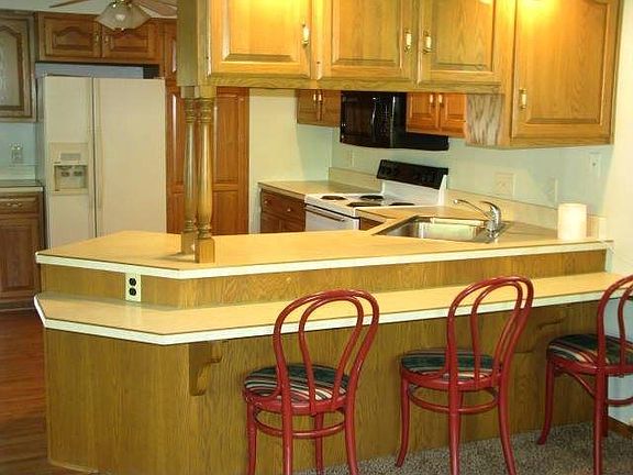 3rd image of 431 Cole Dr