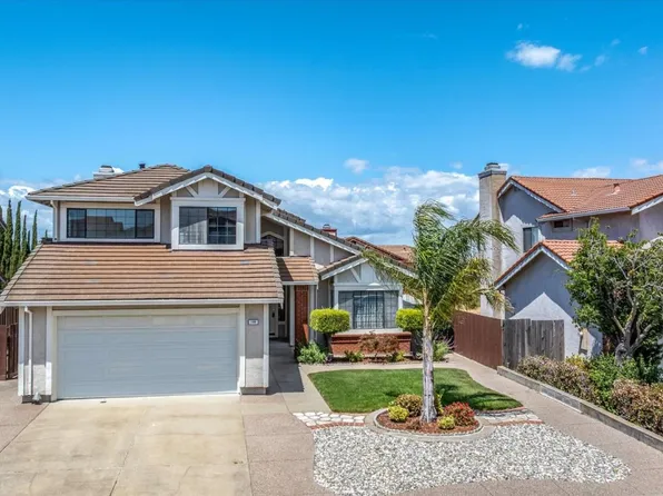 106 Peridot Ct, Hercules, CA 94547