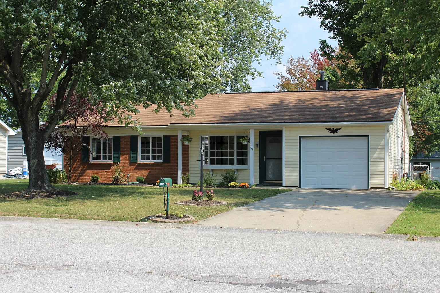 773 S Village Dr photo 1
