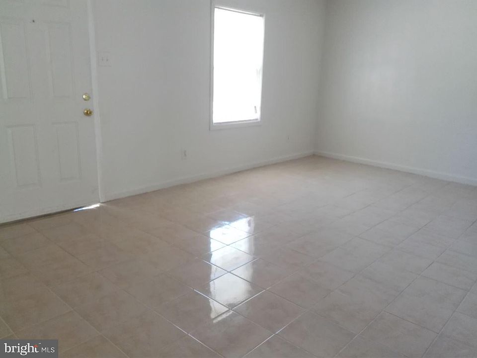 2nd image of 418 Rann Ct
