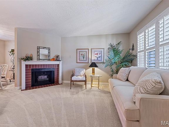 5th image of 2372 Hidden Meadow Ln