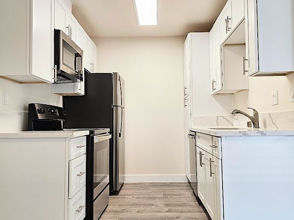 4th image of 4602 Kansas St Unit 107