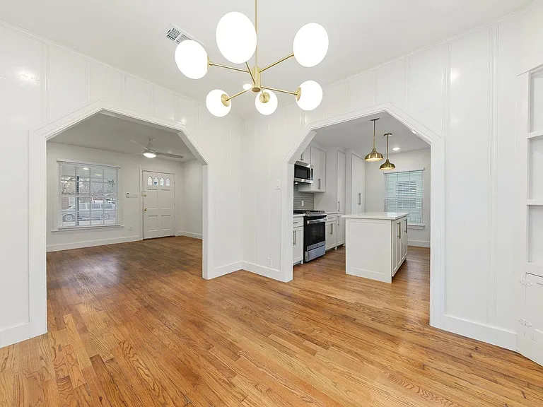 715 Dover St — Photo 3
