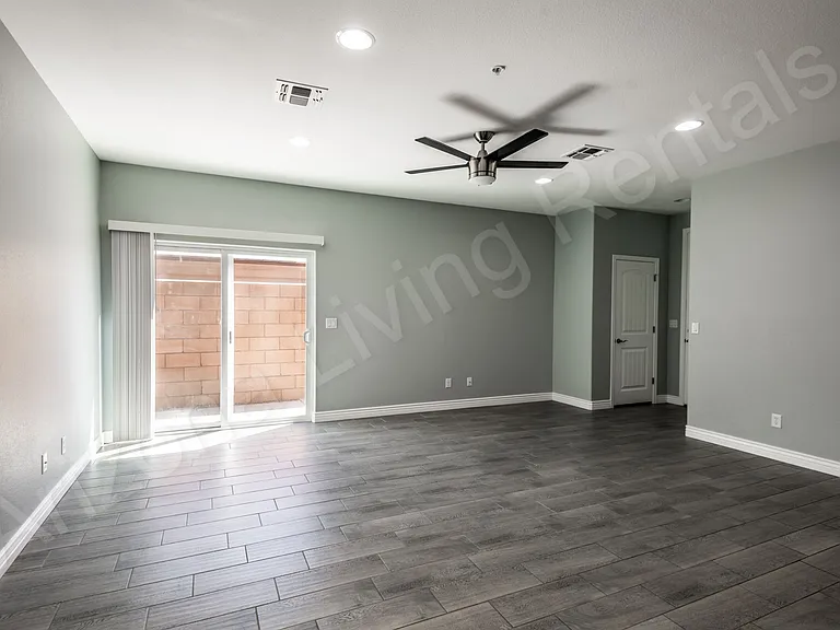 733 Pala Mesa Dr — Photo 7