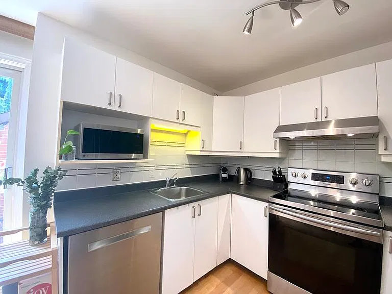 7 Bertrand St — Photo 6