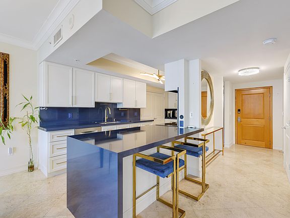 4th image of 99 SE Mizner Boulevard #Ph43