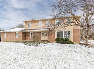 421 Rockland Rd, Crystal Lake, IL 60014