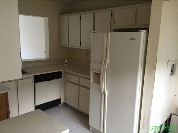 4th image of 9479 Palm Cir N