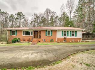 607 Dolly Nixon Rd, Senoia, GA 30276