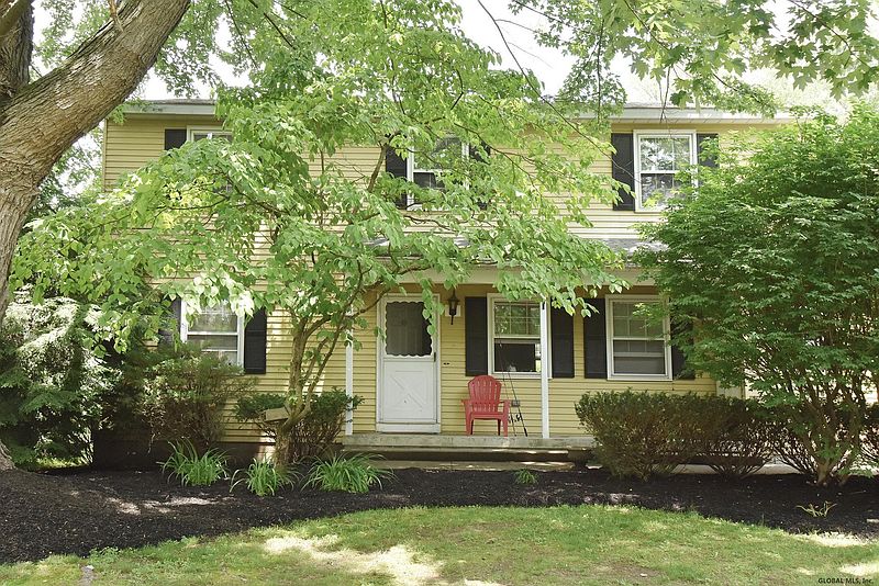 2nd image of 48 Chapel Lane