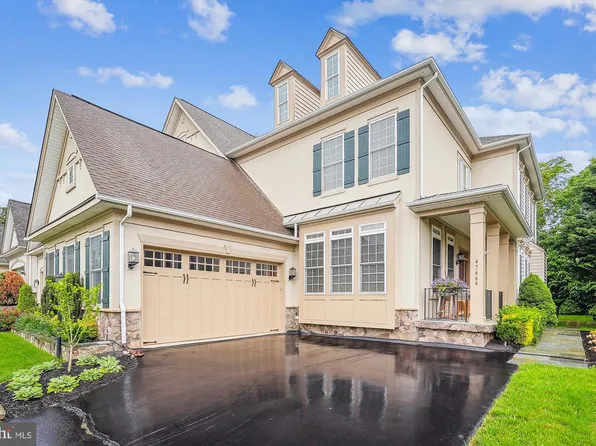 47666 Paulsen Sq, Sterling, VA 20165