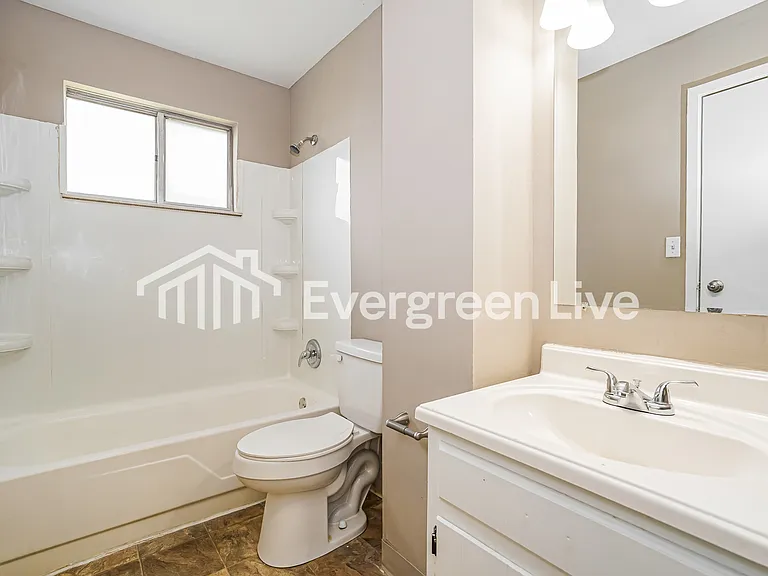 3763 Amwell Rd E — Photo 9