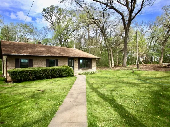 1296 Middle Rd, South Beloit, IL 61080