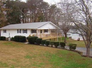 635 Hilltop Cir, Spring City, TN 37381