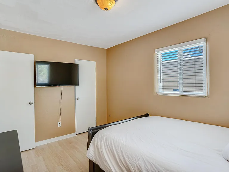 2518 Cagua Dr NE — Photo 14
