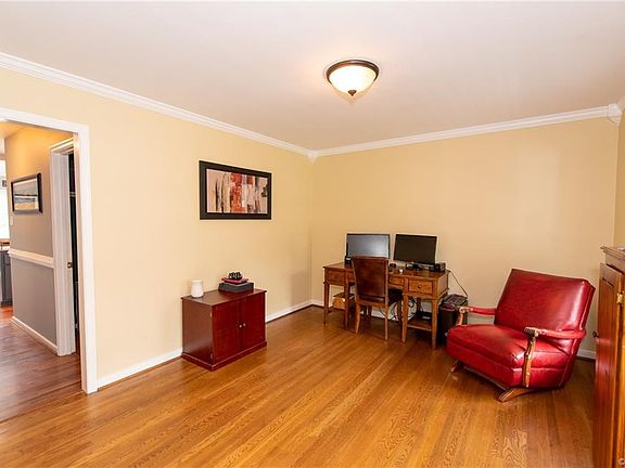 4th image of 10512 Glenmar Ct