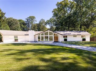 5865 Long Island Dr NW, Sandy Springs, GA 30328