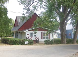 210 1st Ave, Wimbledon, ND 58492