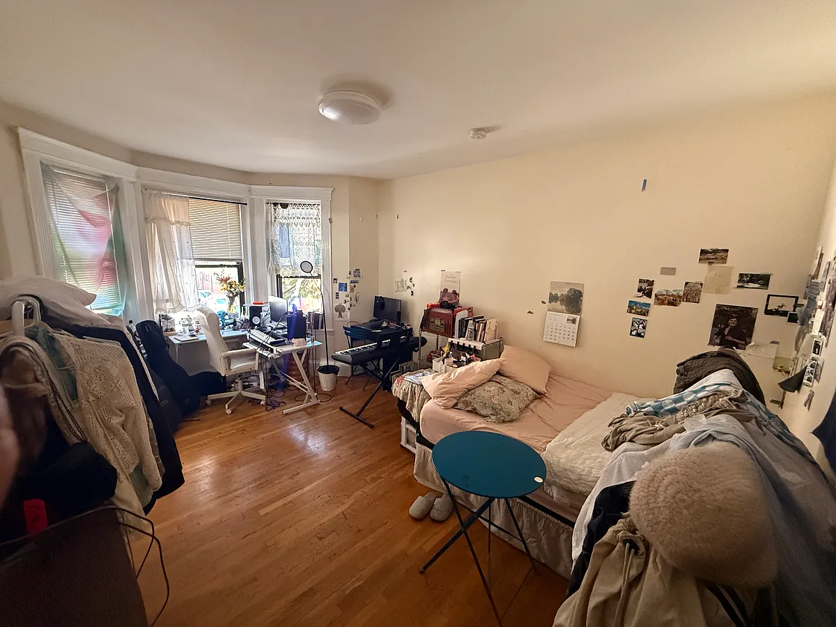 Building Photo - 39 Hemenway St #1R