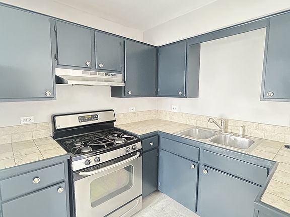 4th image of 6630 S Vernon Ave #10607432