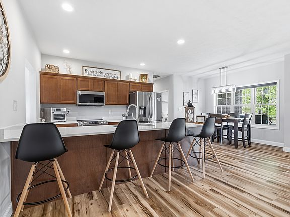 5th image of 4518 N Wickfield Dr