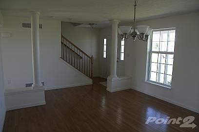 formal dining room/foyer...