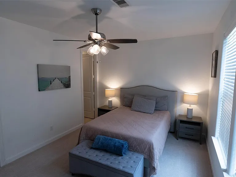 9429 London Bridge Sta — Photo 17