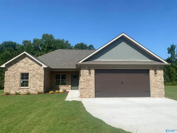 11193 Percy Dr, Tanner, AL 35671