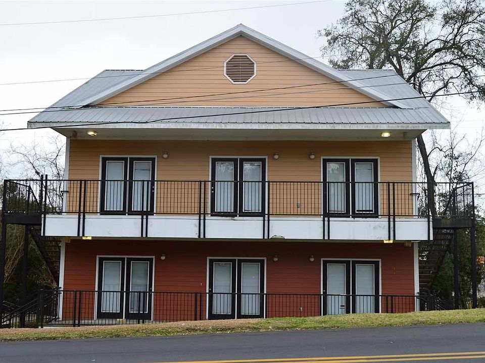 1st image of 207 Putnam Dr #1
