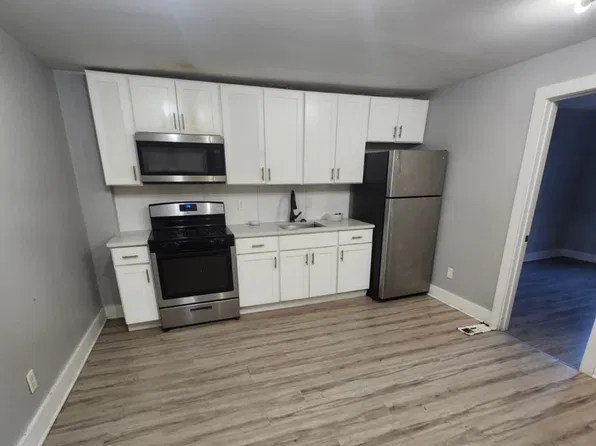 28 Yale Ave Floor 2, Jersey City, NJ 07304