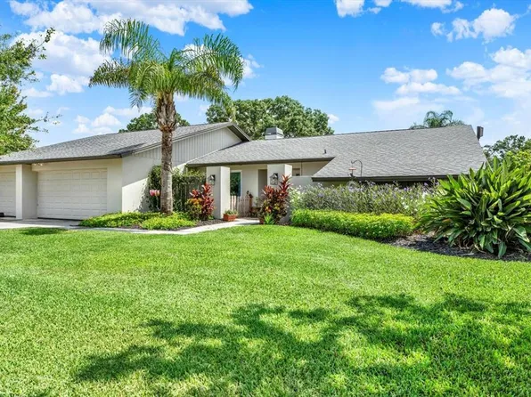 4323 Middle Lake Dr, Tampa, FL 33624