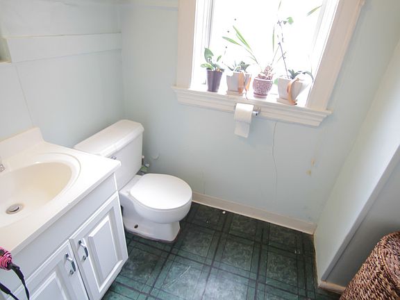 3rd image of 3111 Portis Ave APT 2S