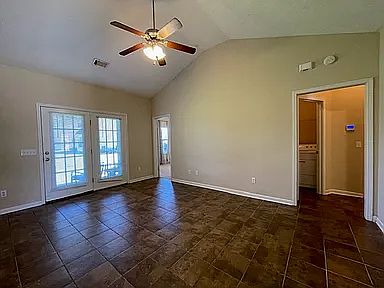 2nd image of 339 Kirkcauldy Dr #2