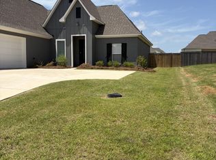 836 Glenwild Cir, Canton, MS 39046