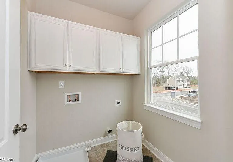 1005 Beachstone Quay — Photo 30