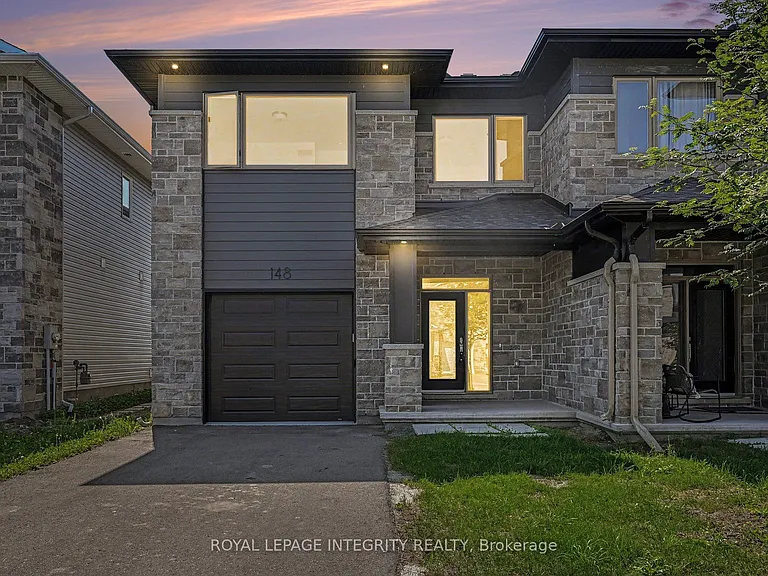 148 Thomas St S — Photo 1